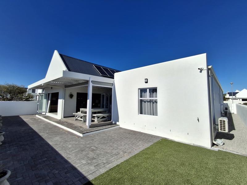 3 Bedroom Property for Sale in Lampiesbaai Western Cape